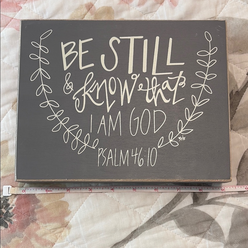 Gray and White Inspirational Art & Decals Wall Decor